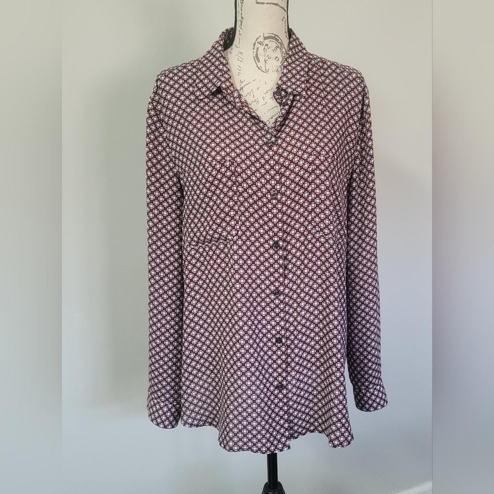 Ann Taylor factory blouse with geometric pattern in XL